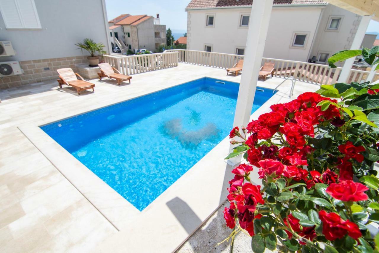 Apartments Sara Bol Dış mekan fotoğraf