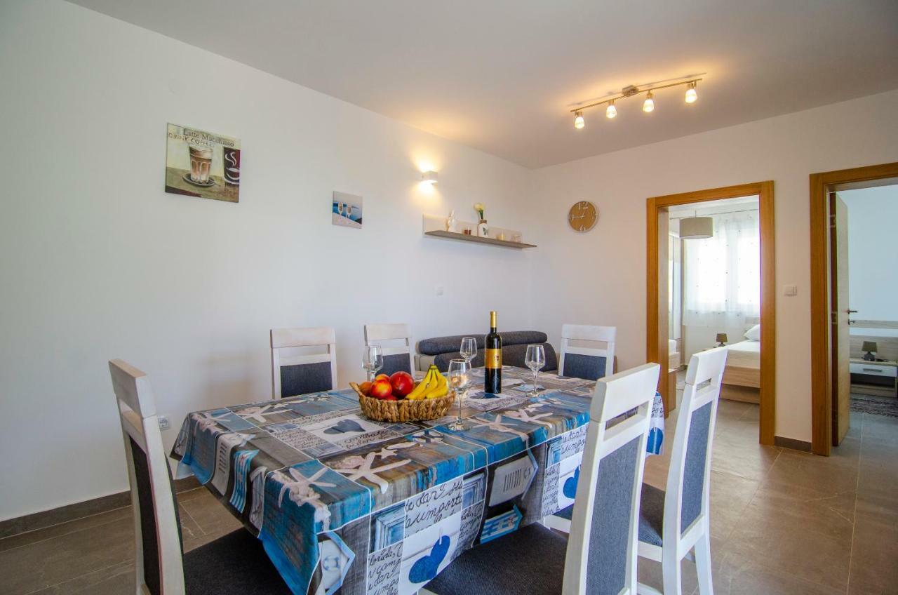 Apartments Sara Bol Dış mekan fotoğraf