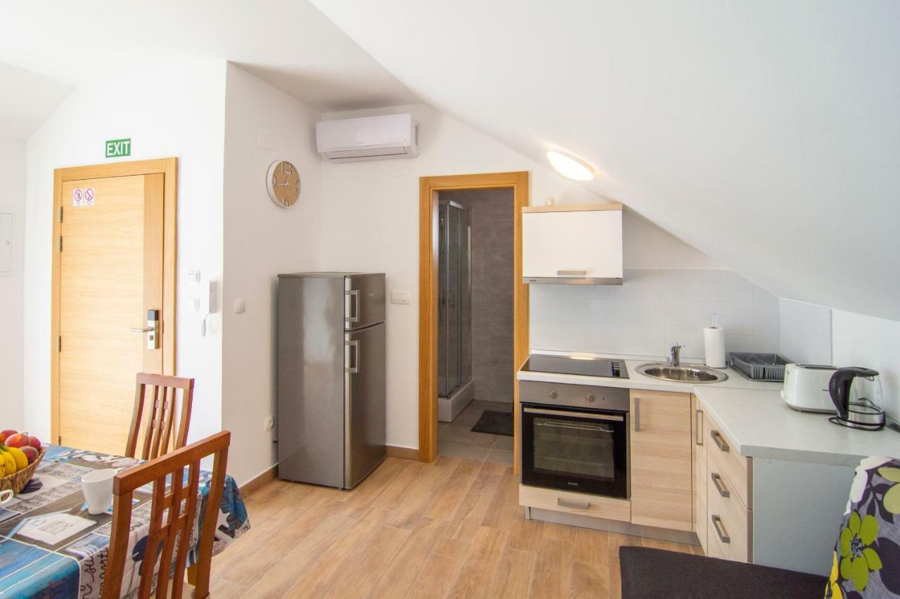 Apartments Sara Bol Dış mekan fotoğraf