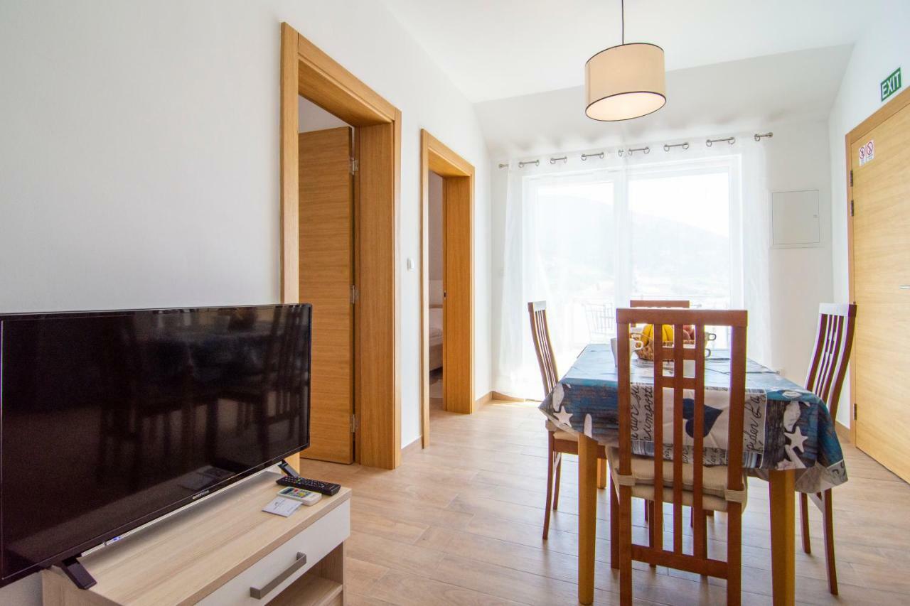 Apartments Sara Bol Dış mekan fotoğraf